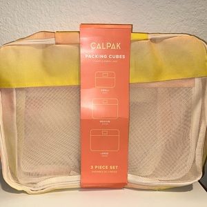 CALPAK packing cubes